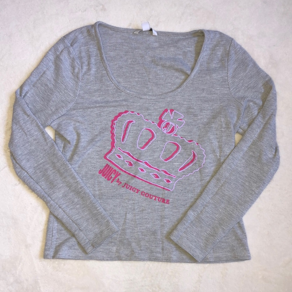 Juicy Couture Grey Waffle Knit Queen Graphic Long Sleeve Scoop Neck Top y2k
